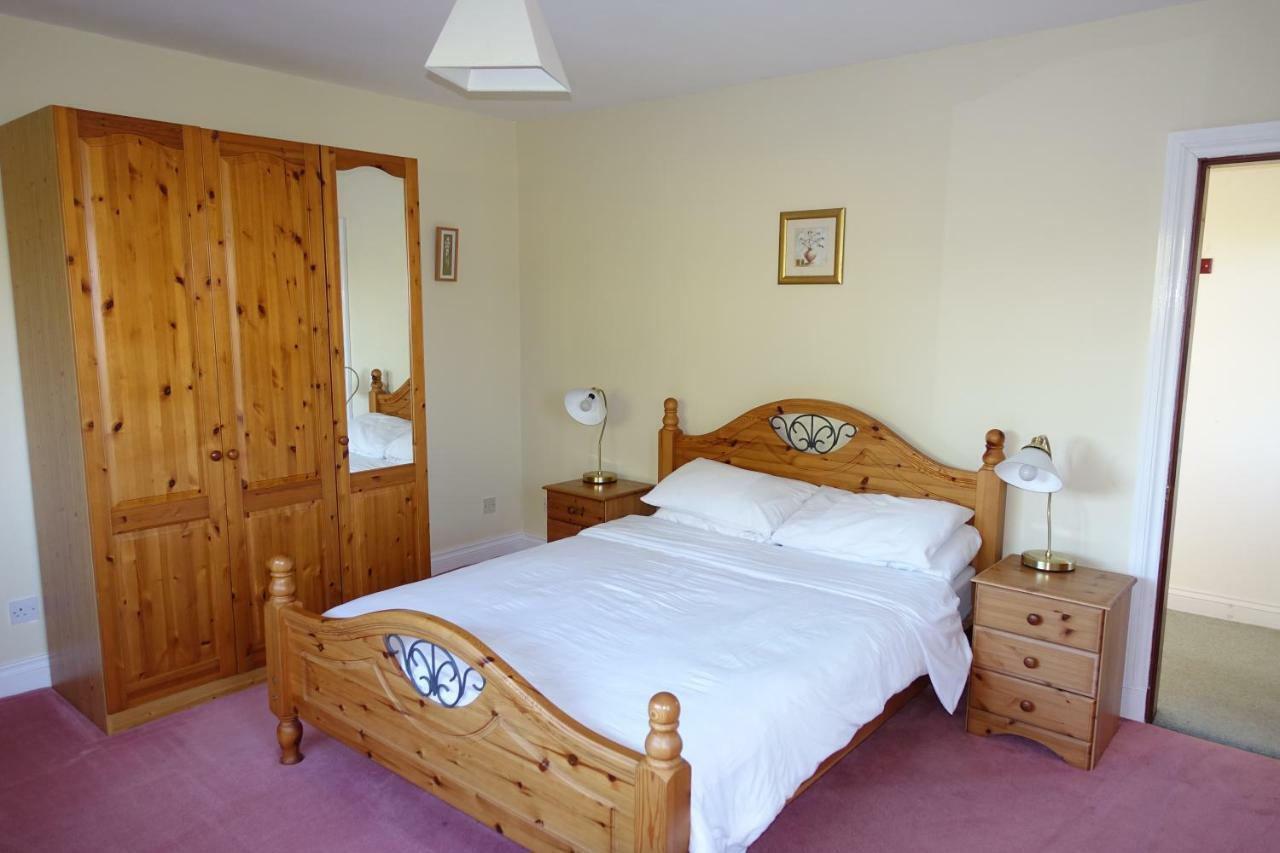 Tyddyn Crwn Country-House Apartments Beaumaris Exterior photo